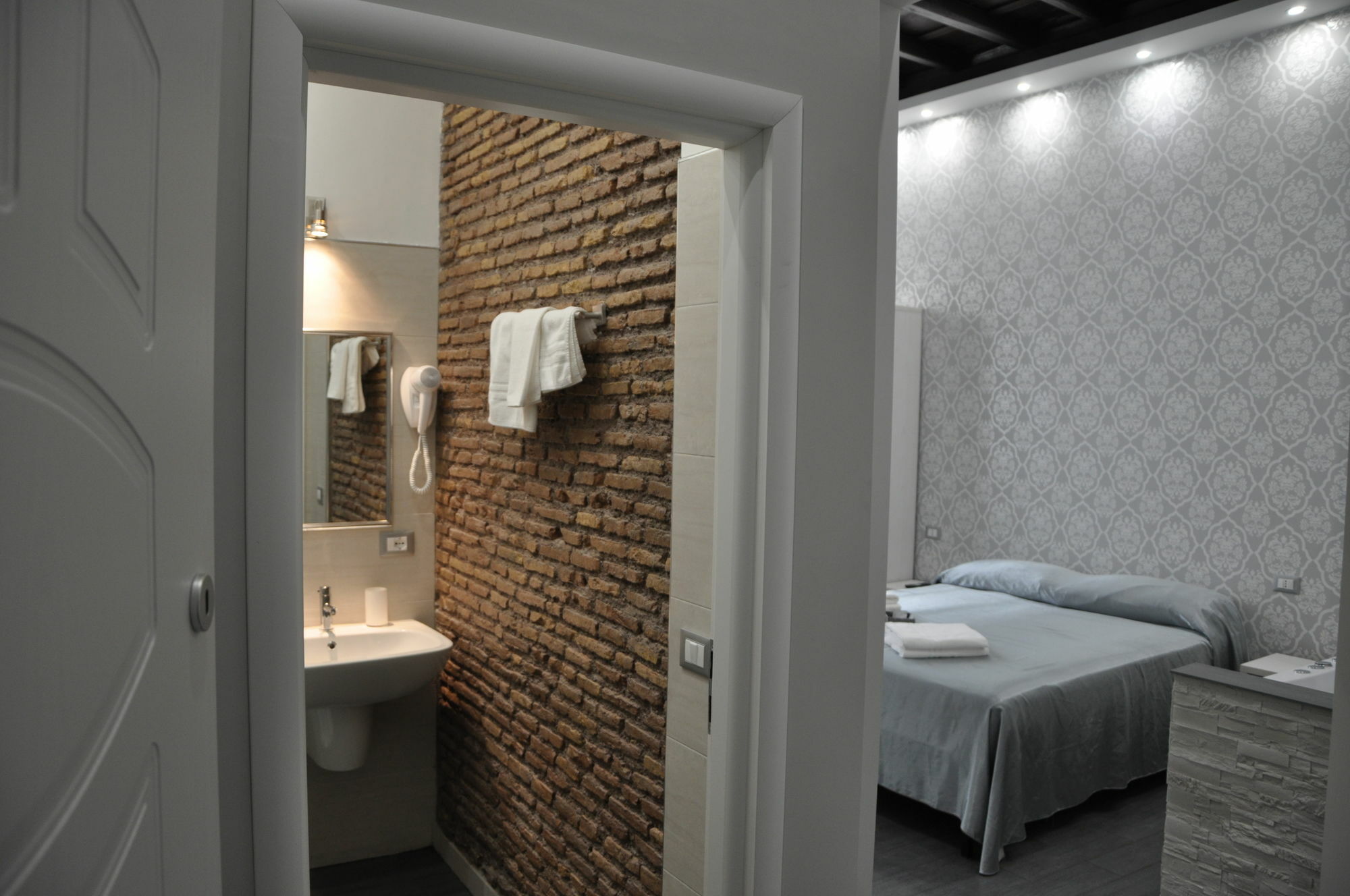 Imperial Relais Hotel Rome Exterior photo